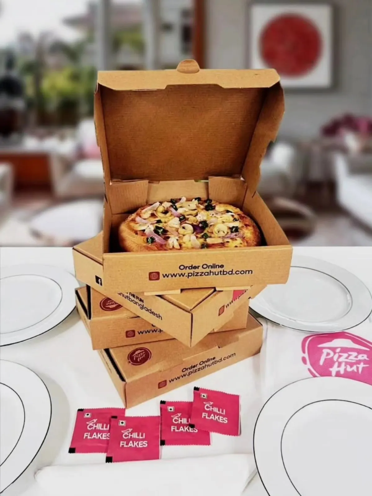 4 Pan Pizzas for Tk 999 (All Inclusive)